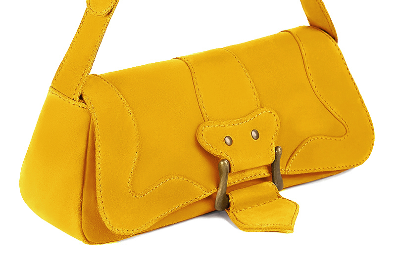 Handcrafted women's small luxurious elegant handbag in premium yellow leather. Perfect for elevated everyday style.   
                Choose from our luxurious collections of leather and fabric to perfectly match your handbags to your outfits.